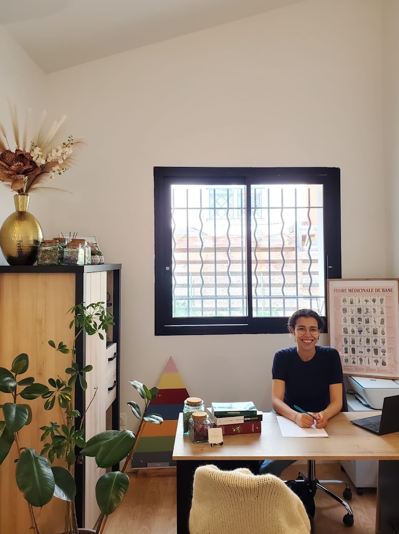 Sarra Ouerghi - HERBANYA- Conseils en Phytothérapie et Santé naturelle