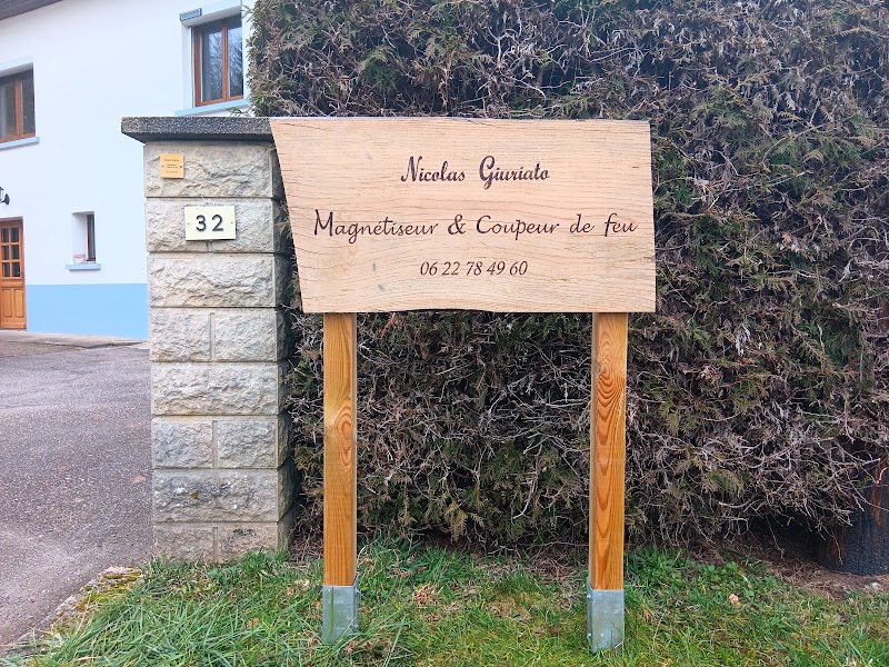 Nicolas Giuriato - Magnétiseur et Coupeur de Feu