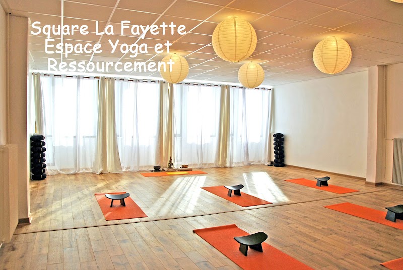 Yoga à Angers cours et formation de professeur, école certifée