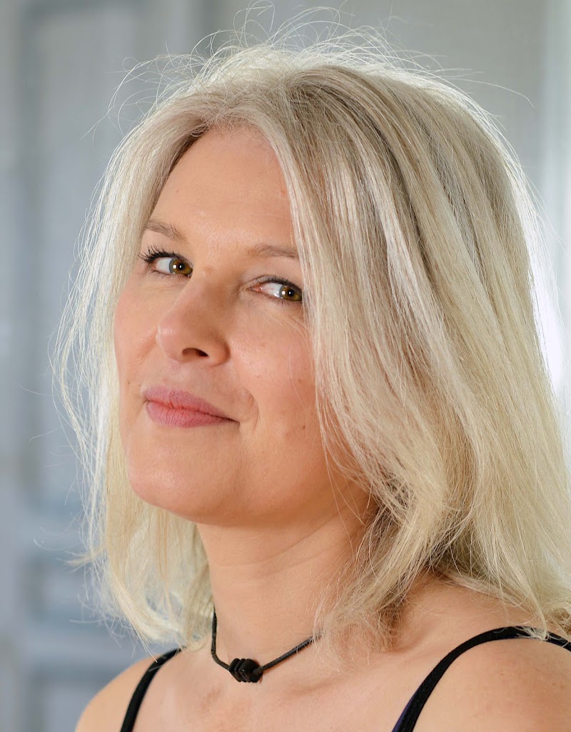 🌟 Laurence Mouton - Sophrologue, Psychanalyste, Yoga-thérapeute à Mons-en-Baroeul